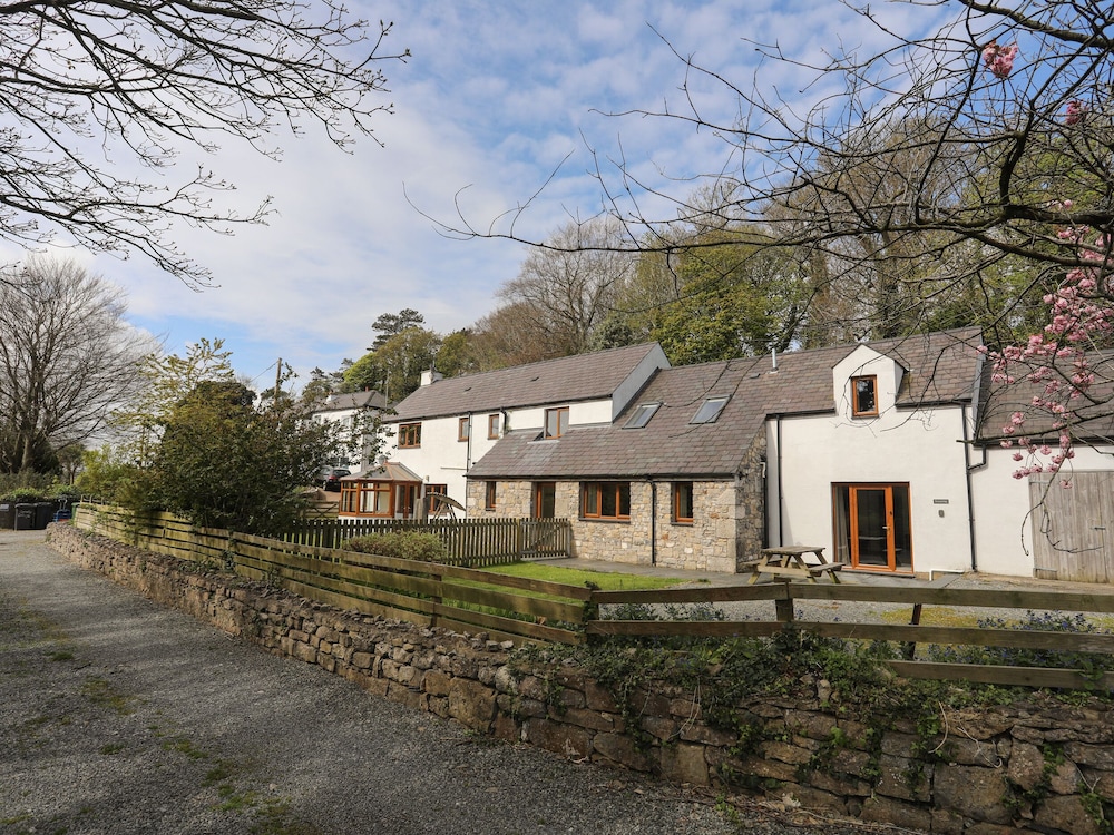 Long Cottage