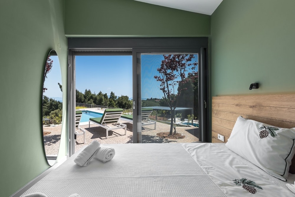 Theeta Pefko Villa - Metamorfosi Halkidiki