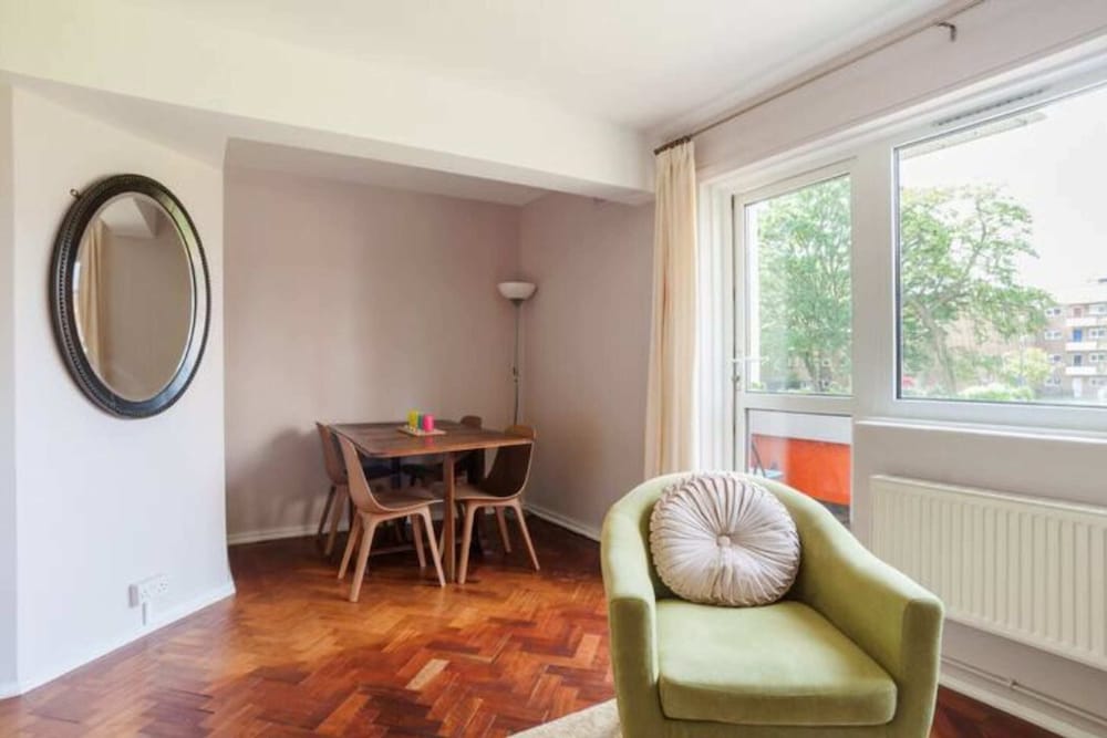 Modern 2 Bedroom Apartment in Stockwell