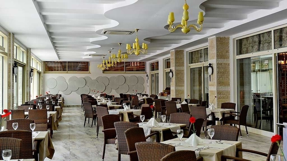 Side Crown Palace Ultra All Inclusive