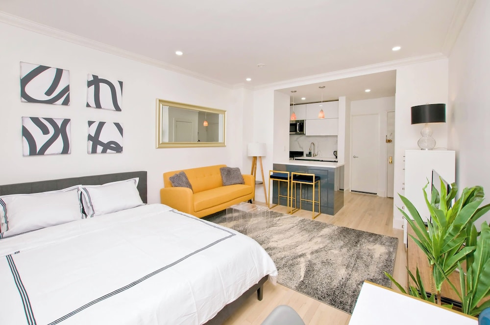 1597 New York Apt