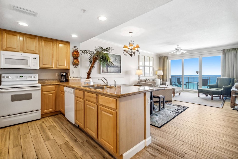 Grandview East 903