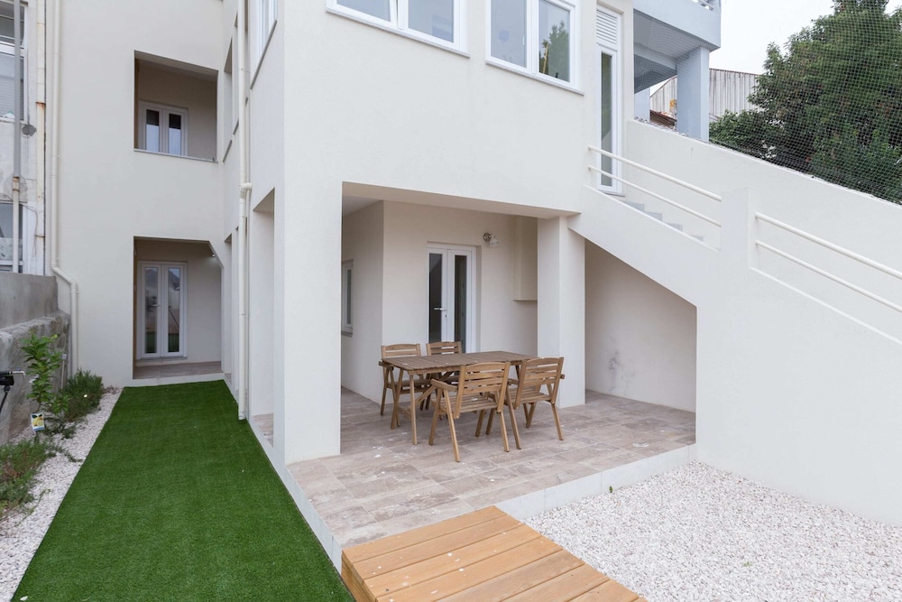 outdoor bbq area