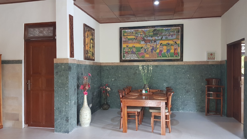 Villa Agung Khalia