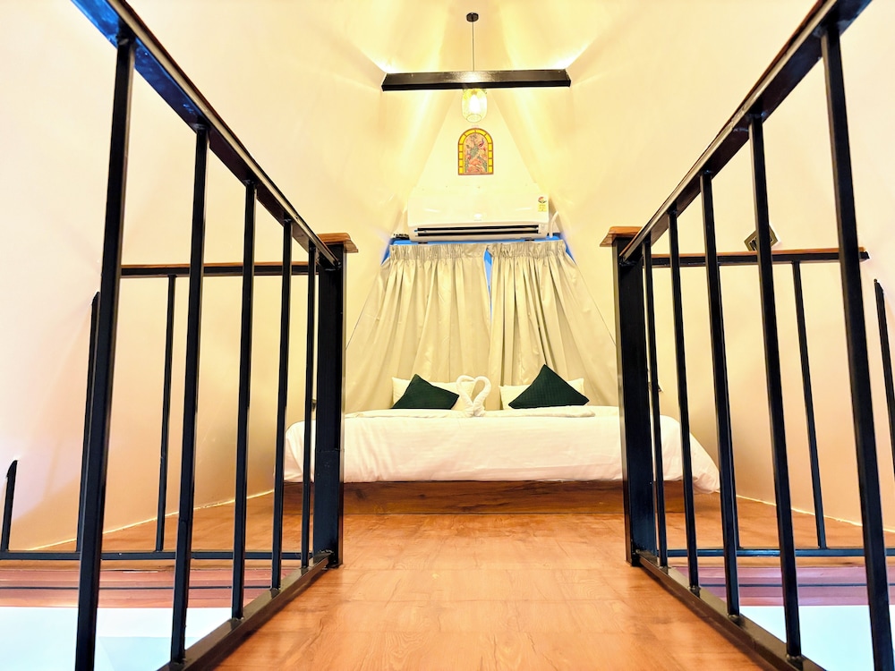 Green Hills Farm & Resorts