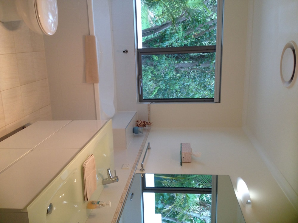 Montville Suites