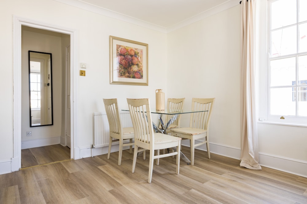 The Pimlico Apartments