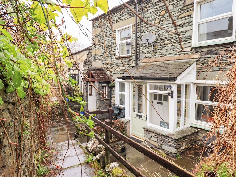 Hideaway Cottage