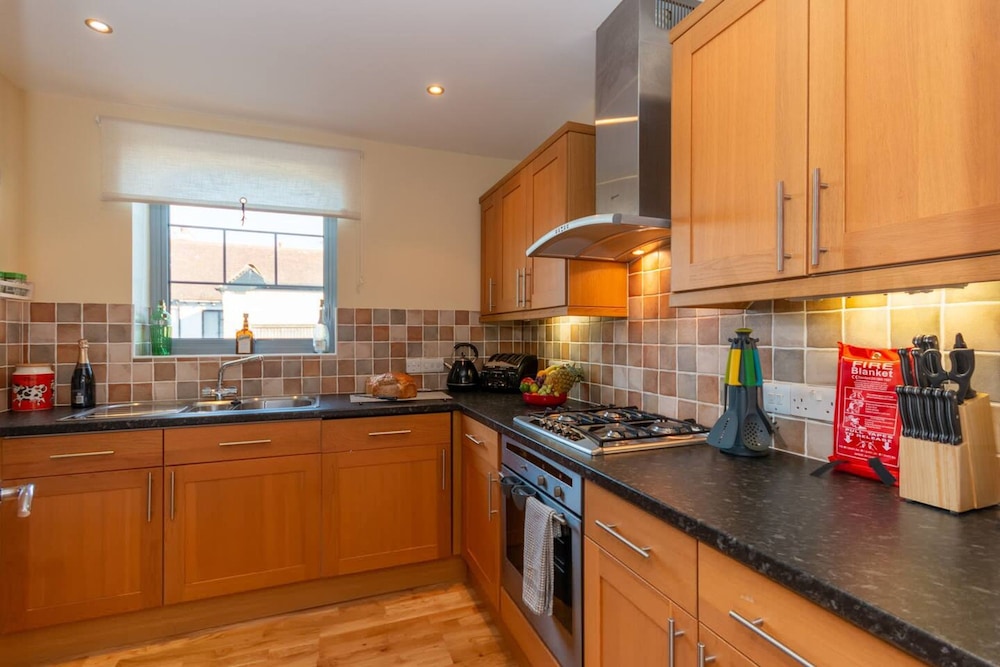 2 Bed Seapoint Birchington Escape By Adliv