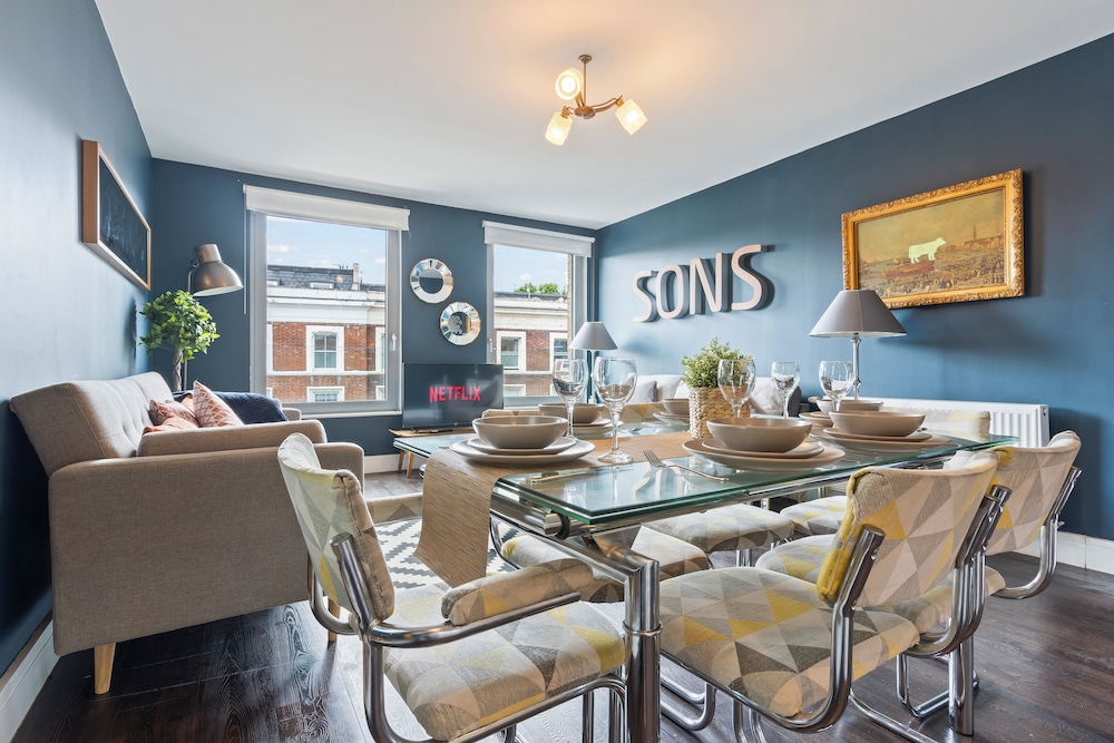 Kingsland High Street Apartment
