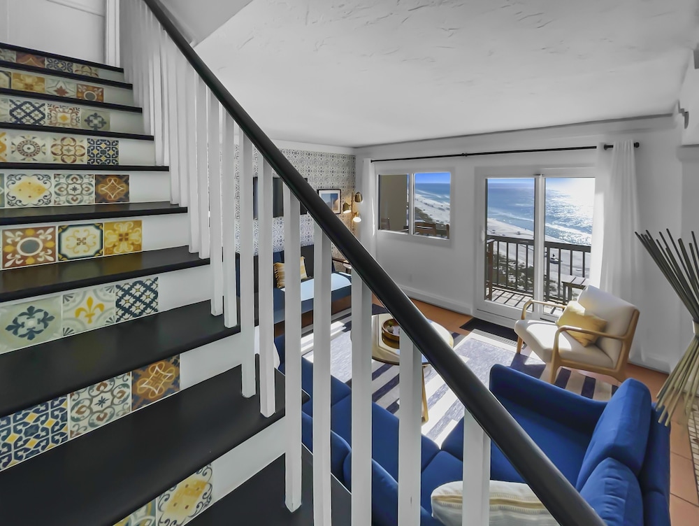 Casa Francesca 2 Bedroom Condo by RedAwning view 5
