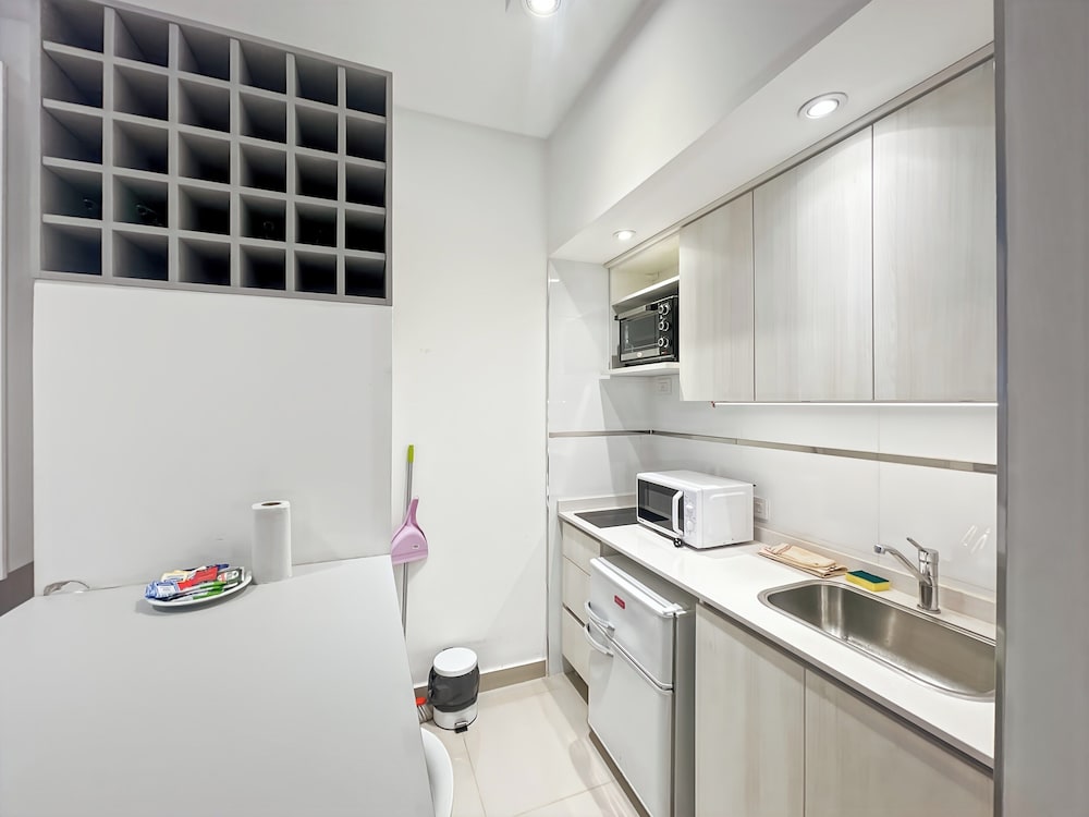 Ayres Suites Moreno