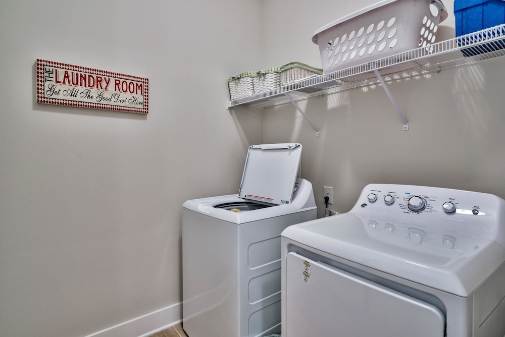 JACK's Place 3 Bedroom Condo By Coastal Dreamin