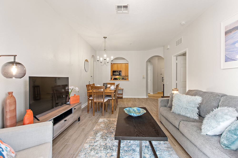 Contemporary @vista Cay By Shine Villas #403