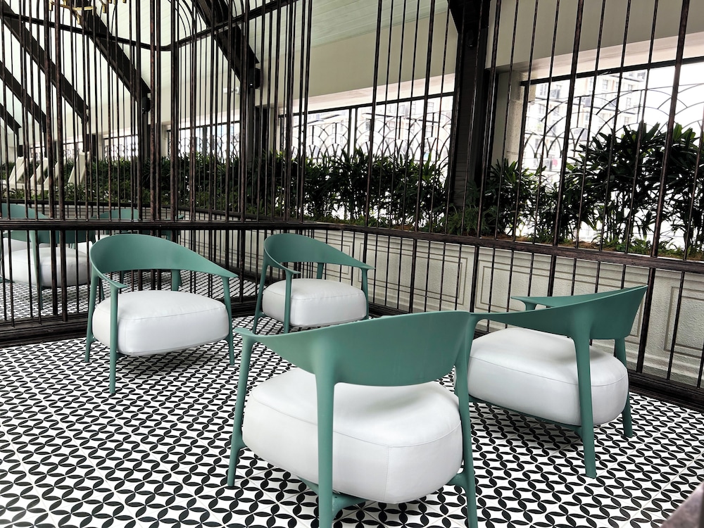 The Paxtonz by Manhattan Group