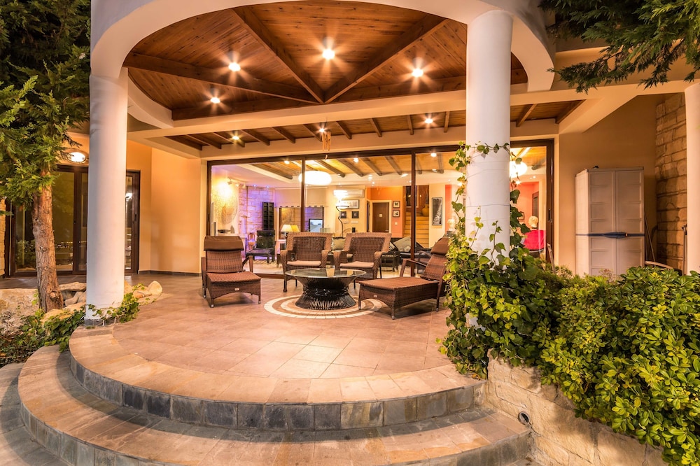 Panorama & Oceania Villas