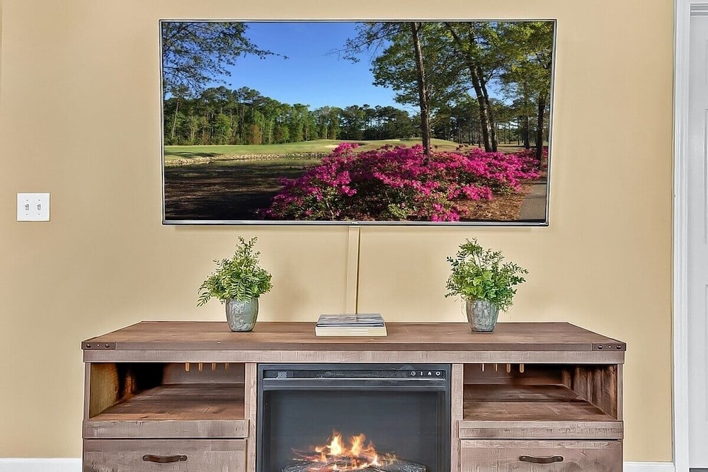 River Oaks 60n 2 Bedroom Condo