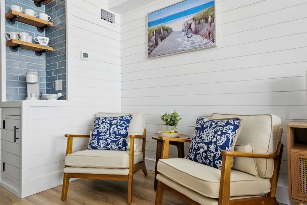 Beach Front Ocean View Condo - Top of the Gulf 521