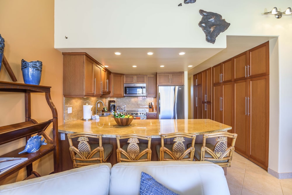 Papakea H404 3 Bedroom Condo by RedAwning - Image 4