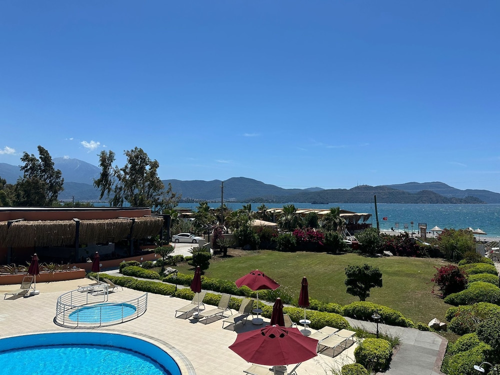 Daphne Residence - Image 27