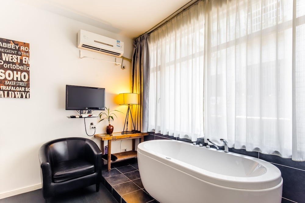 Humble Inn Boutique Residence
