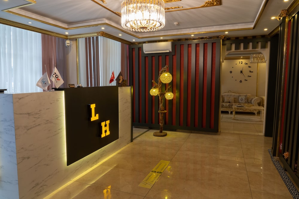 Loss Hotel - Image 8