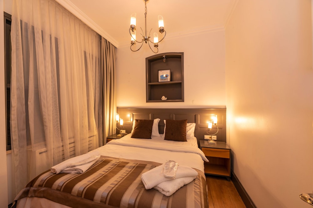Pera Line Cihangir Hotel - Image 12