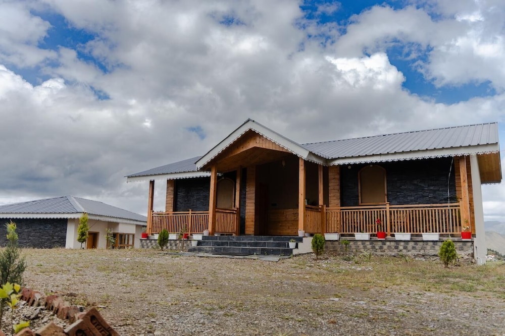 The Meemos Cafe And Cottages