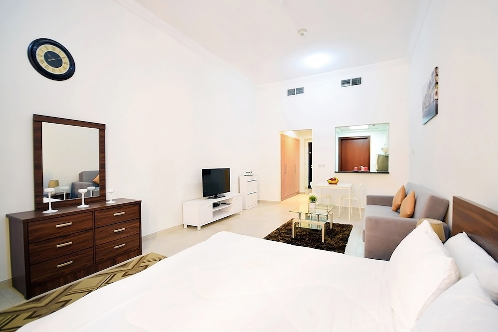 Canal Residence