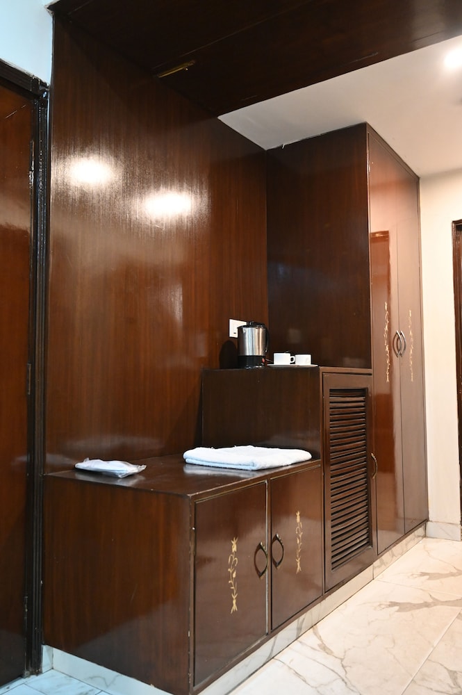 Legasy Suites and Resorts