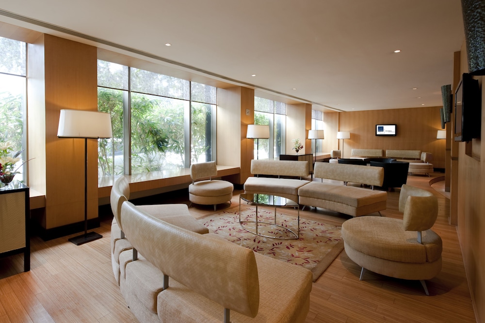 Mumbai Vacations - Novotel Mumbai Juhu Beach Hotel - Property Image 3