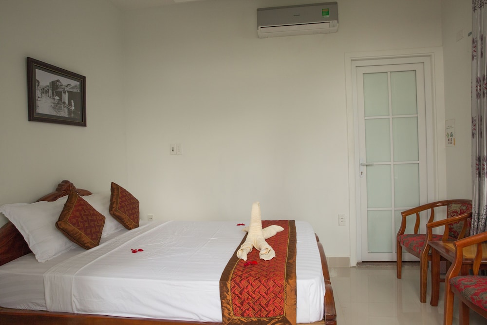 Beautiful Moon Hoi An Villa
