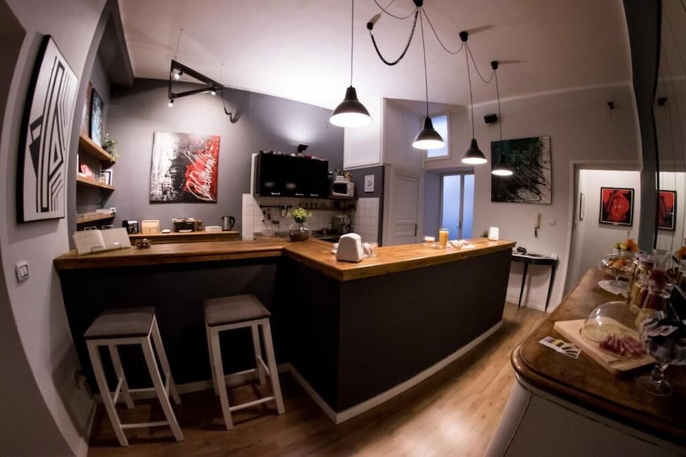 Balate maqueda bnb