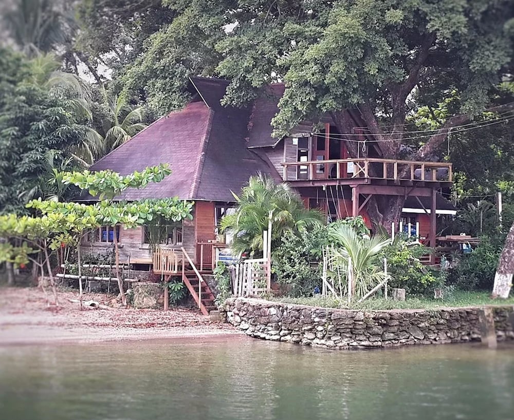 Treehouse Bungalow