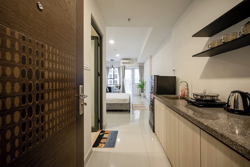 SOHO Premier Residence