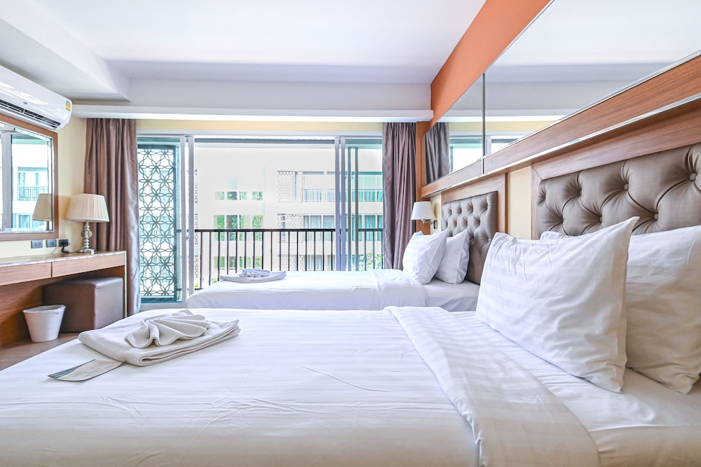 Golden Sea Hua Hin
