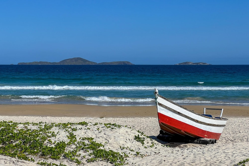 House in Cabo Frio for 8 People Pontal do Per B