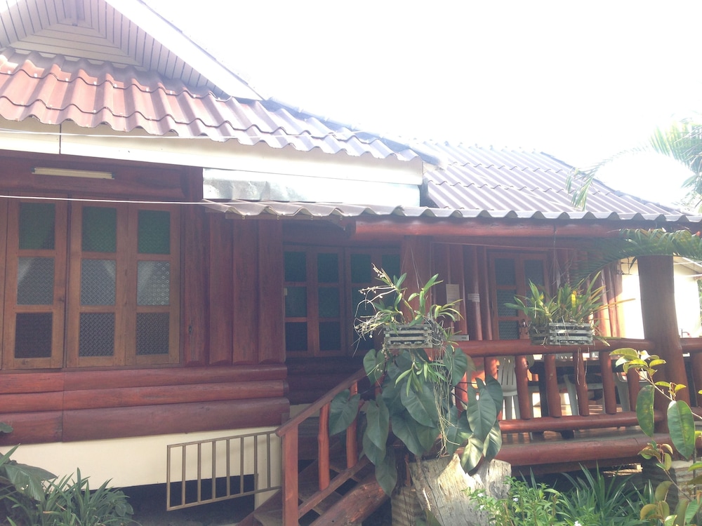 Pai Porpeang Guesthouse