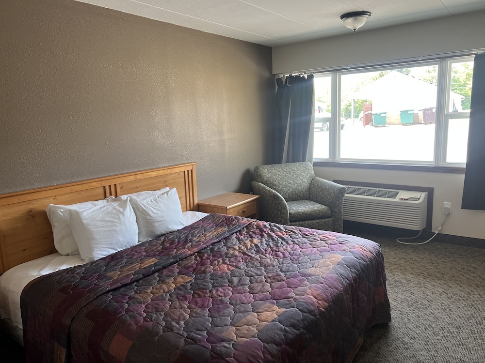 All Star Inn & Suites