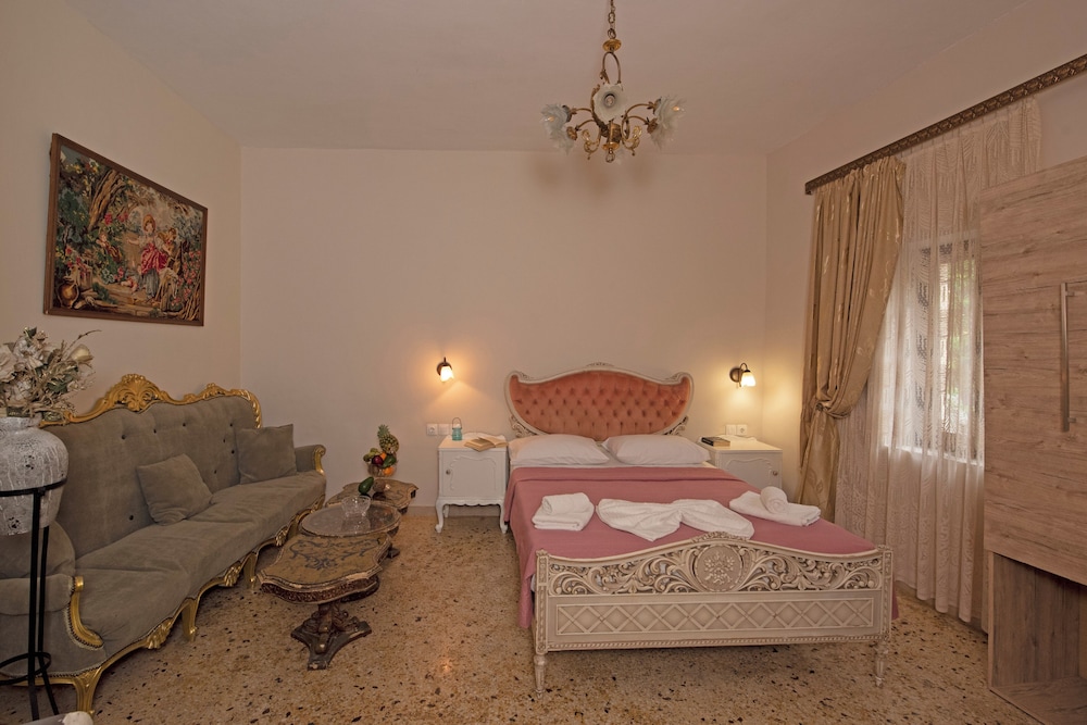 Arionos Rooms
