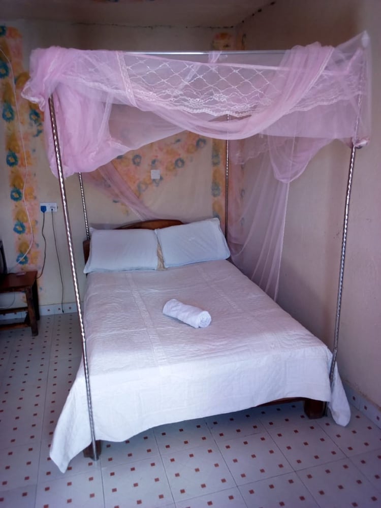 Enkishomi Hotel view 3