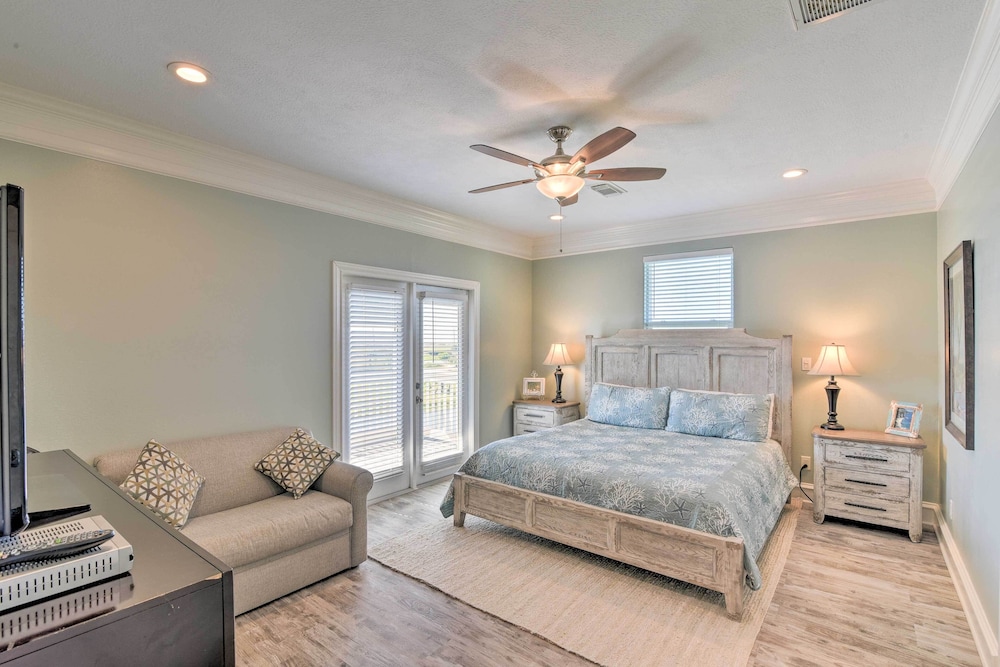 Galveston Resort House - Dazzling Bay Vistas! view 4