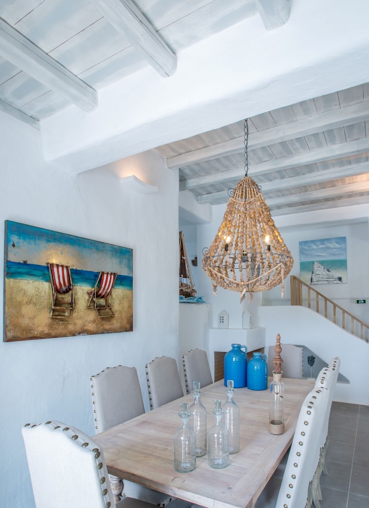 Aelia Paros Villas