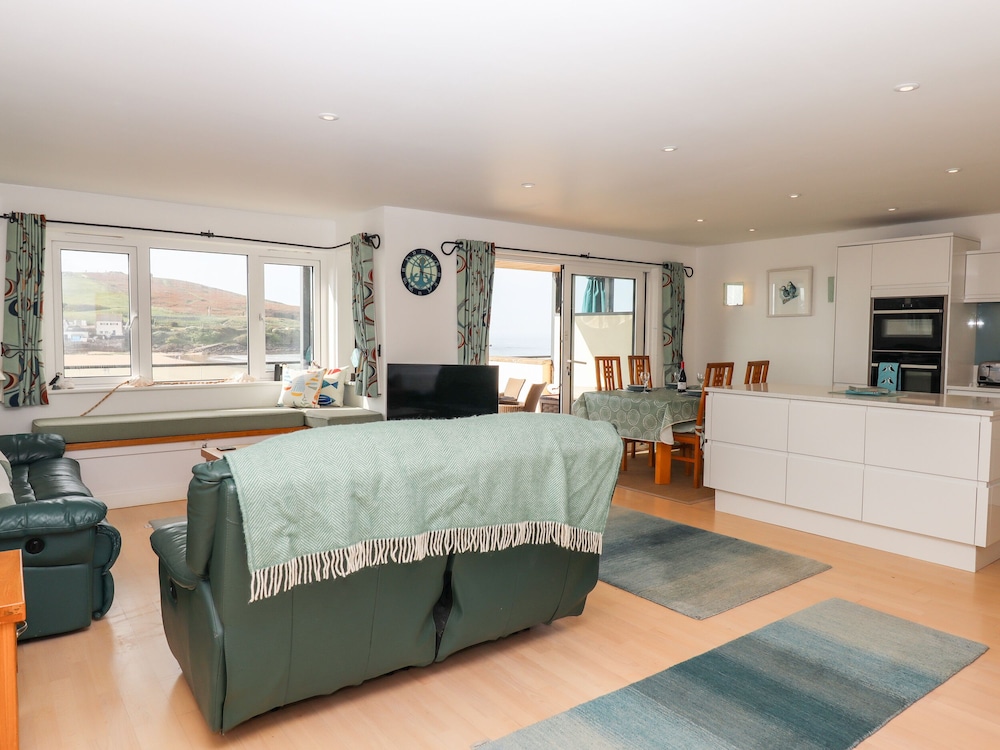 4 Burgh Island Causeway