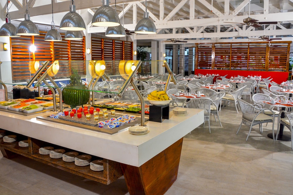 Jamaica Vacations - Grand Decameron Cornwall Beach, A Trademark All-Inclusive Resort - Property Image 57