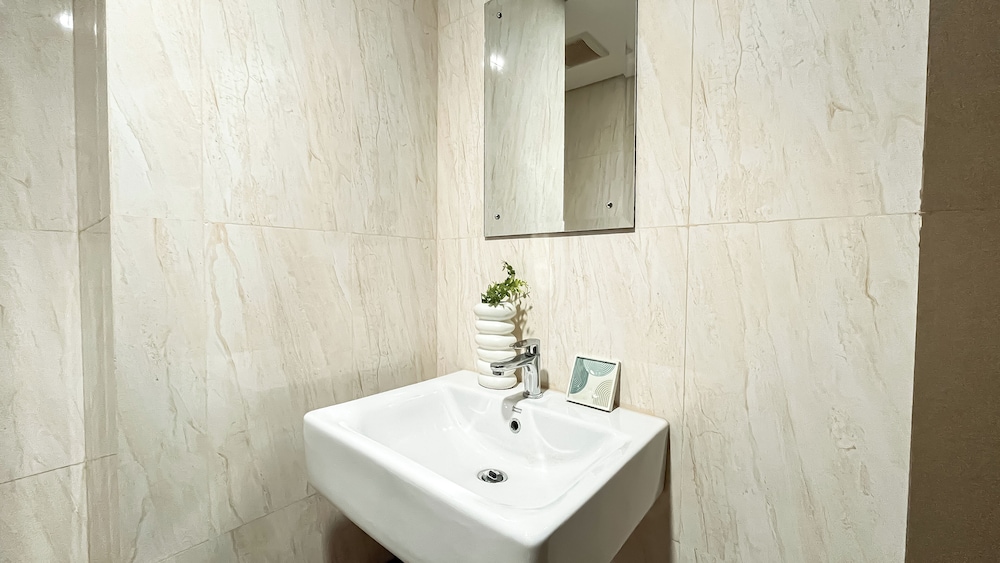 Good Deal Studio At Apartment Tamansari Bintaro Mansion