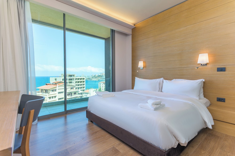 Jounieh Living - Residences by Local Host