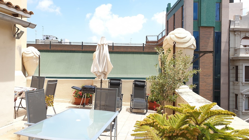 Atico de lujo plaza ayuntamiento pet friendly