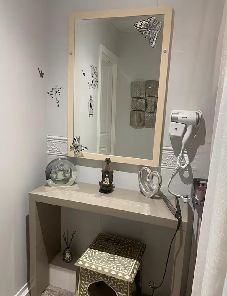 Shottskirk 5-bed Farmstay, Sleeps 13 With Hot Tub