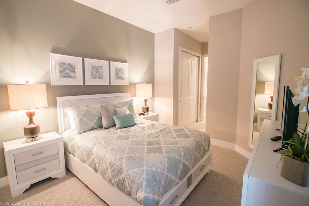 7520 SV Summerville - 4 Bed Townhome With Spa - Image 3